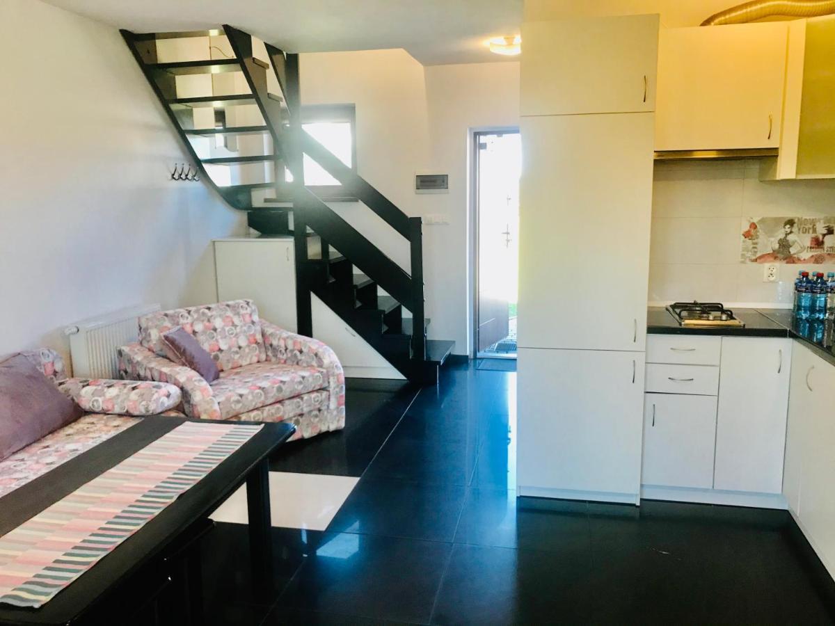 Domki I Apartamenty Caloroczne Koliber Władysławowo Екстериор снимка